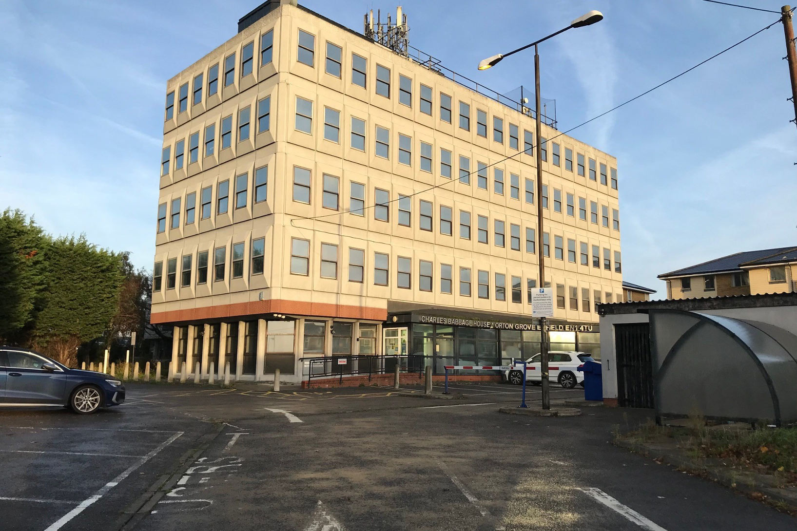 1 Orton Grv, Enfield for sale Primary Photo- Image 1 of 1