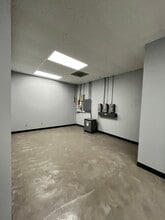 1416-1428 N Sam Houston Pky E, Houston, TX for lease Interior Photo- Image 1 of 6
