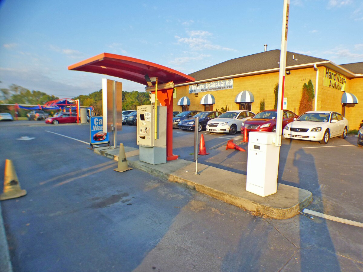 111 Bank St, Sanford, NC 27332