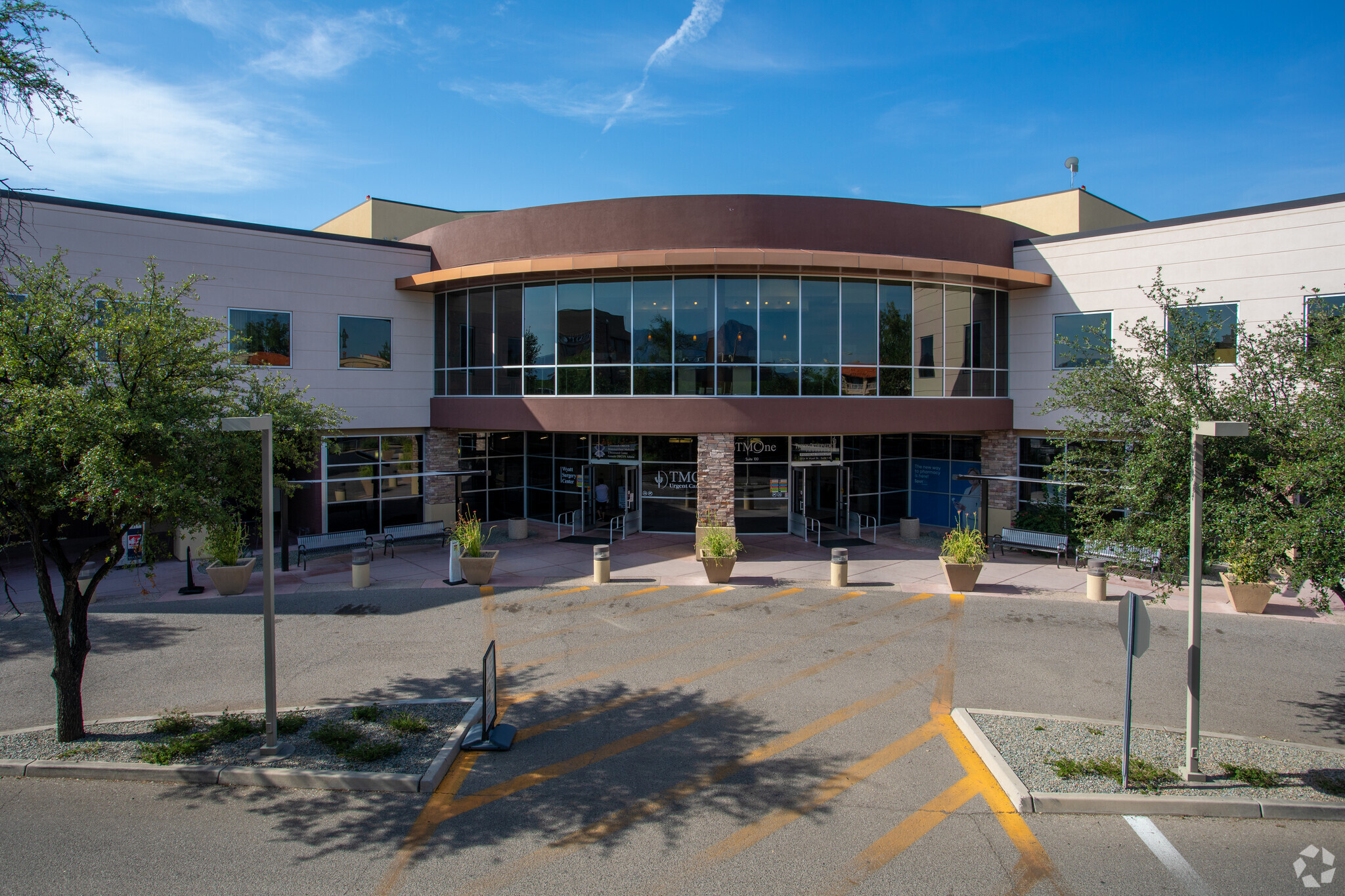 2424 N Wyatt Dr, Tucson, AZ for lease Building Photo- Image 1 of 5