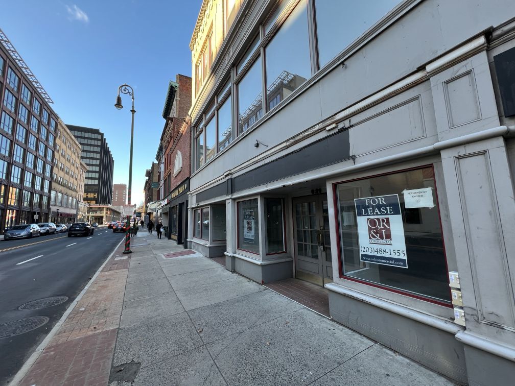 813 Chapel St, New Haven, CT for lease Building Photo- Image 1 of 15