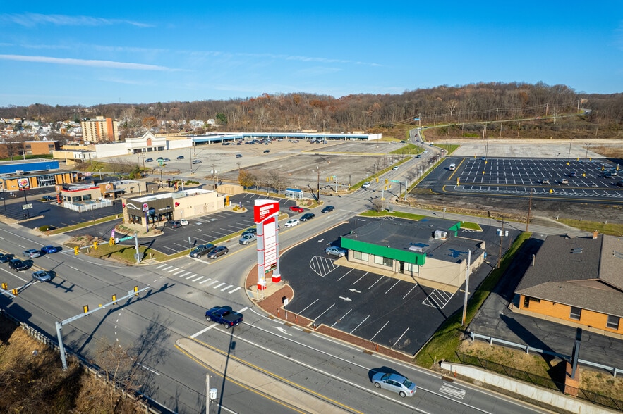 1600 Beaver Rd, Baden, PA for lease - Building Photo - Image 3 of 9