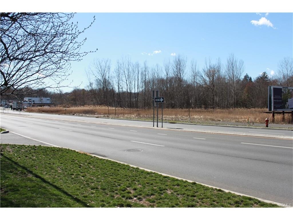 594 STATE ROUTE 303, Blauvelt, NY for sale Primary Photo- Image 1 of 1