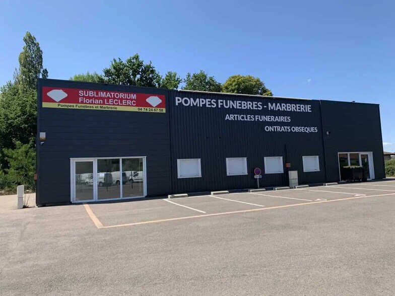 1653 Route De Strasbourg, Viriat for sale - Building Photo - Image 1 of 5