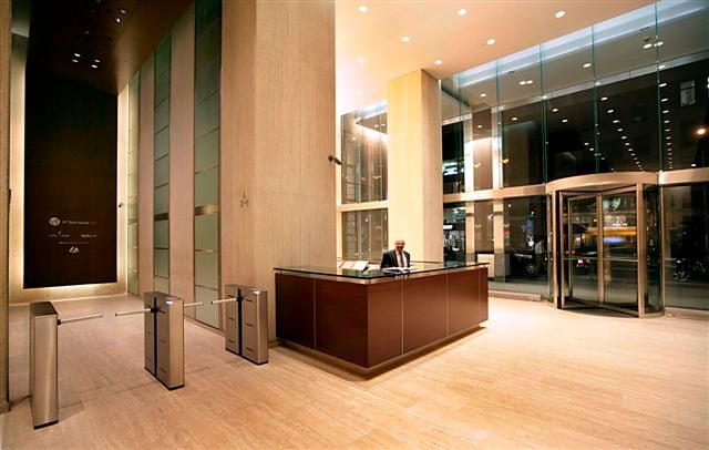 40 W 57th St, New York, NY for lease - Interior Photo - Image 2 of 7