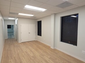 4509 Metropolitan Ct, Frederick, MD for lease Interior Photo- Image 2 of 6