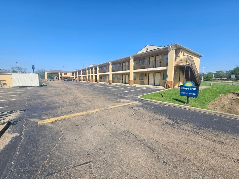 143 Highway 65 S, Tallulah, LA for sale - Building Photo - Image 3 of 15