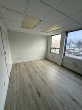 801 S Adams Rd, Birmingham, MI for lease Interior Photo- Image 2 of 5