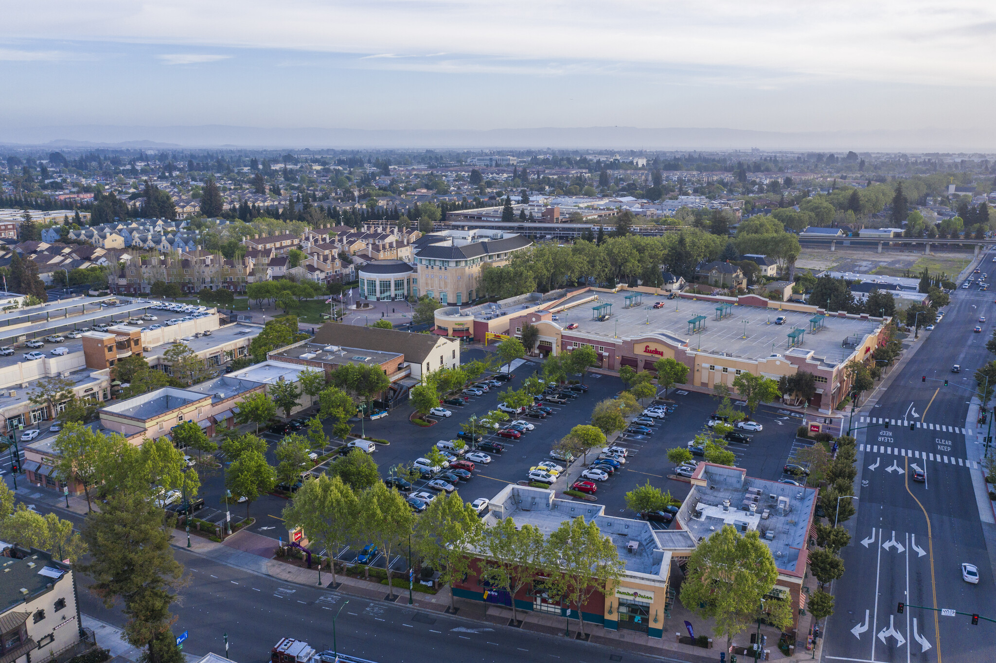 22555 Mission Blvd, Hayward, CA for lease Building Photo- Image 1 of 6