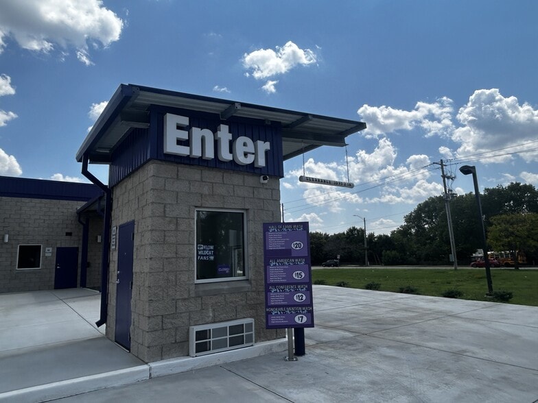 1212 S Webb Rd, Wichita, KS for sale - Building Photo - Image 3 of 4