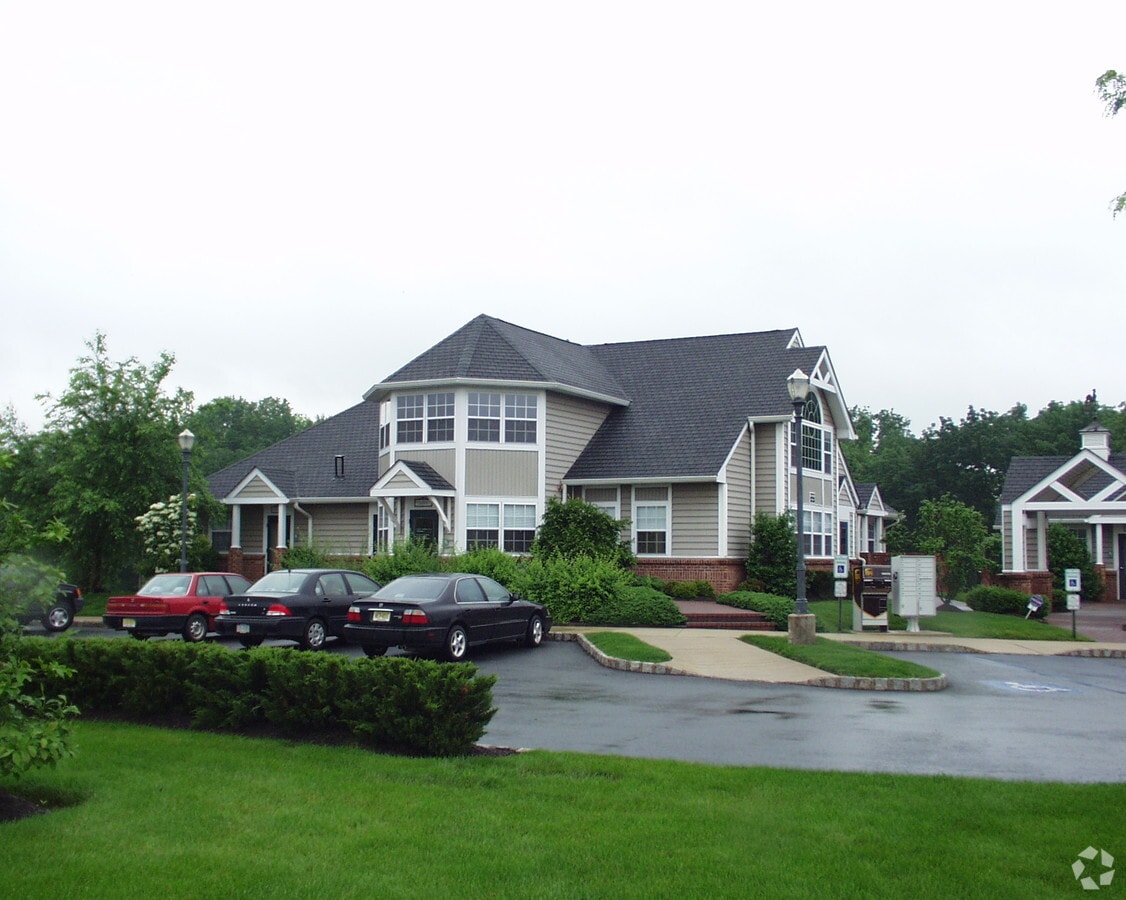 2 Tree Farm Rd, Pennington, NJ 08534 Pennington Point West