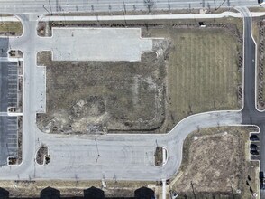 899-903 W Dundee Rd, Wheeling, IL for lease Aerial- Image 1 of 3
