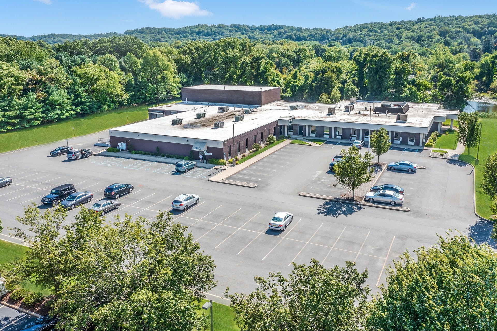 100 Bauer Dr, Oakland, NJ for sale Building Photo- Image 1 of 1