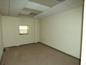 712 W Holland Ave, Alpine, TX for sale Interior Photo- Image 1 of 8