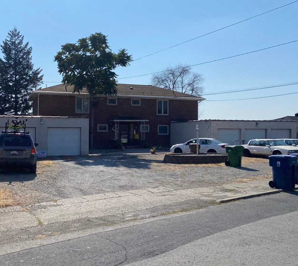 42 E Euclid Ave, Spokane, WA 99207