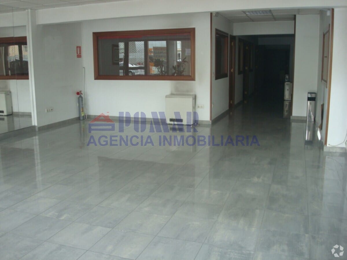 Avenida Madrid, Ávila, AVI 05001 - Unit Puerta 12, Esc. 1 -  - Interior Photo - Image 1 of 7