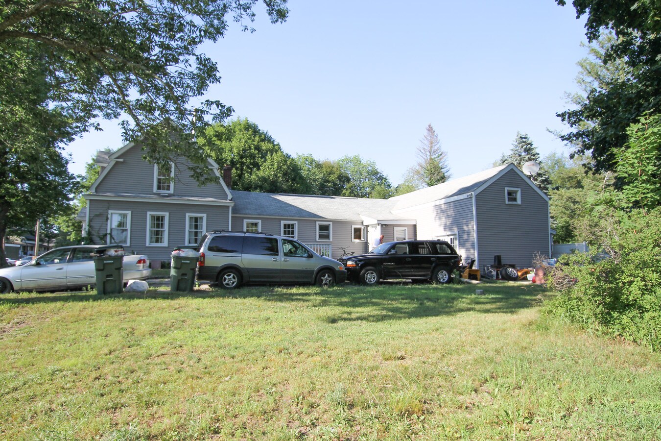 208 Main St, Oxford, MA 01540