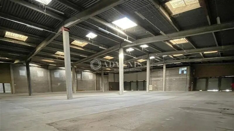 Flex in Arnas for lease - Interior Photo - Image 2 of 4