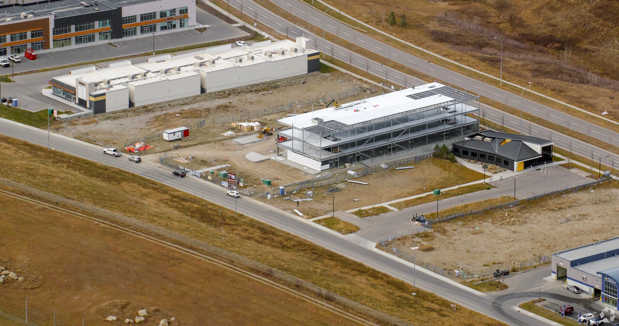 198 Nolanridge Cres NW, Calgary, AB for sale Primary Photo- Image 1 of 6