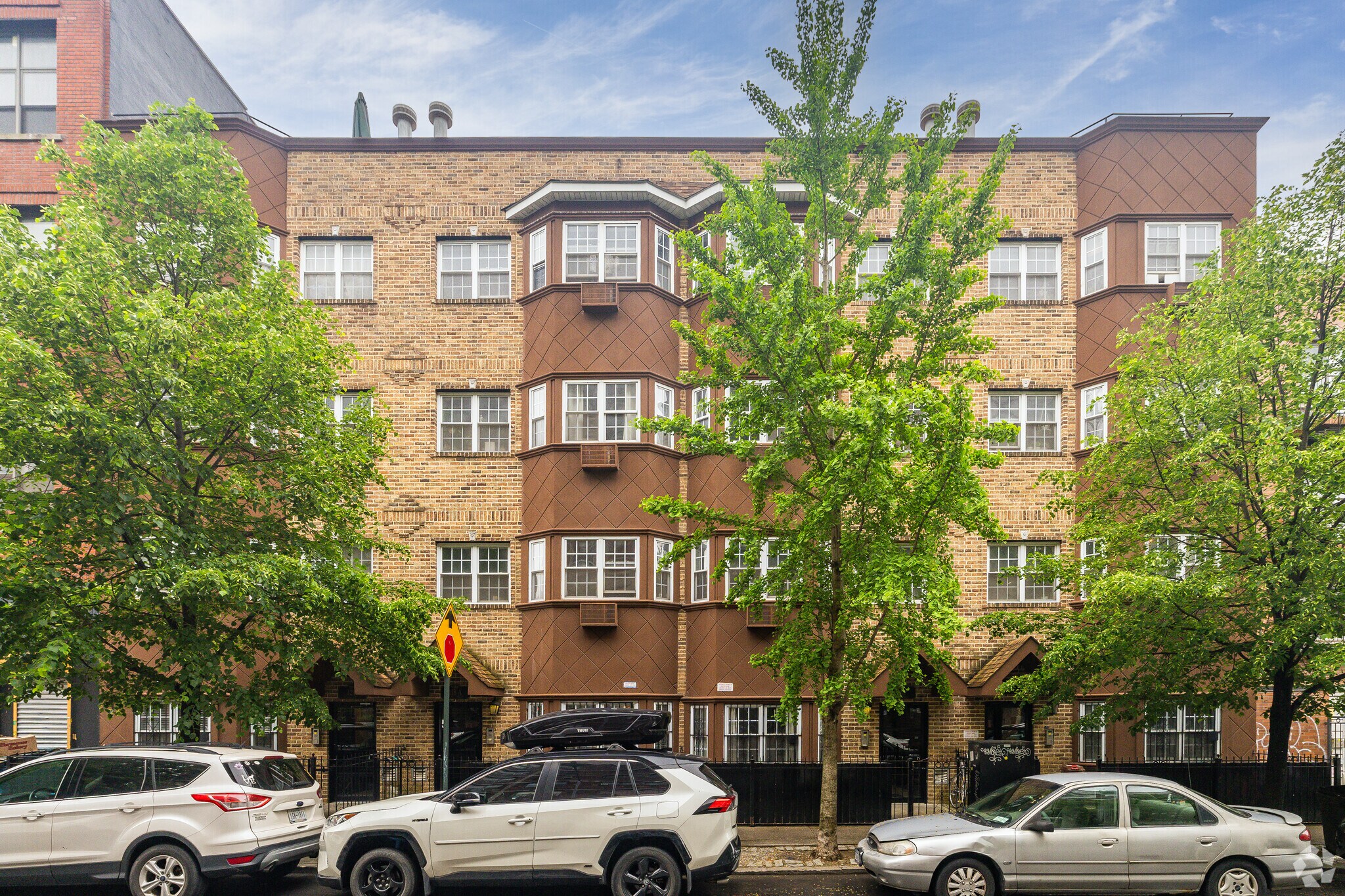 116-120 Seigel St, Brooklyn, NY for sale Primary Photo- Image 1 of 1