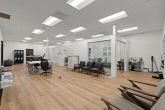 990-992 San Antonio Rd, Palo Alto, CA for lease Interior Photo- Image 2 of 15