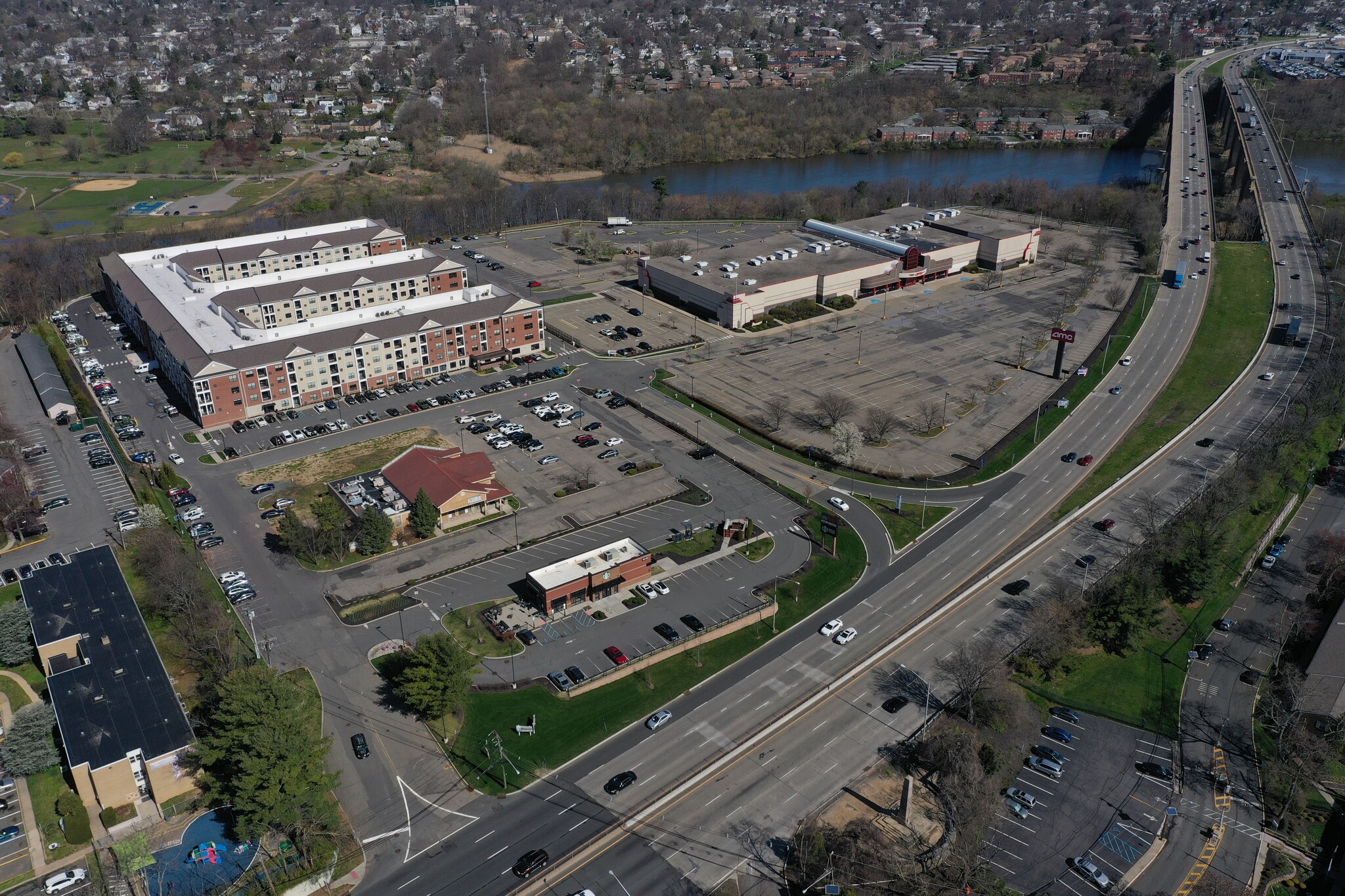 17 US Highway 1, New Brunswick, NJ for lease Building Photo- Image 1 of 3