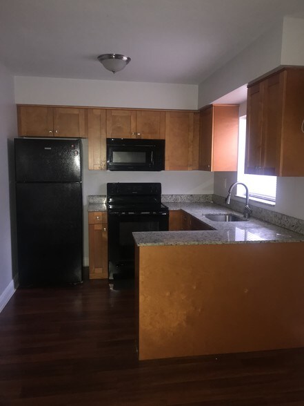 7613 Venetian St, Miramar, FL for sale - Other - Image 1 of 1