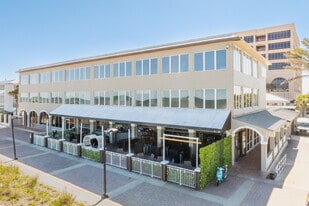 Ocean Front - Pub