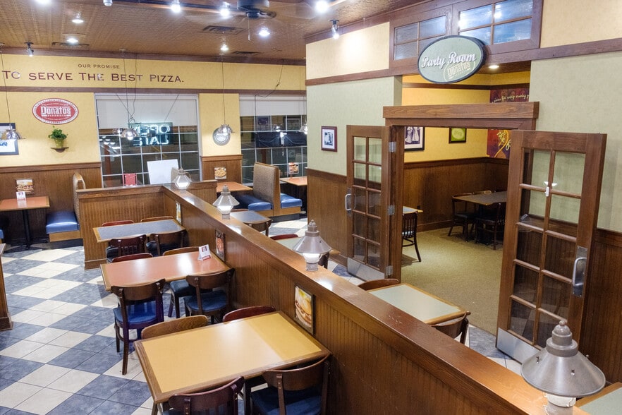 3890 Medina Rd, Akron, OH for lease - Interior Photo - Image 2 of 4