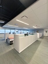 16025 W 113th St, Lenexa, KS for lease Interior Photo- Image 2 of 11