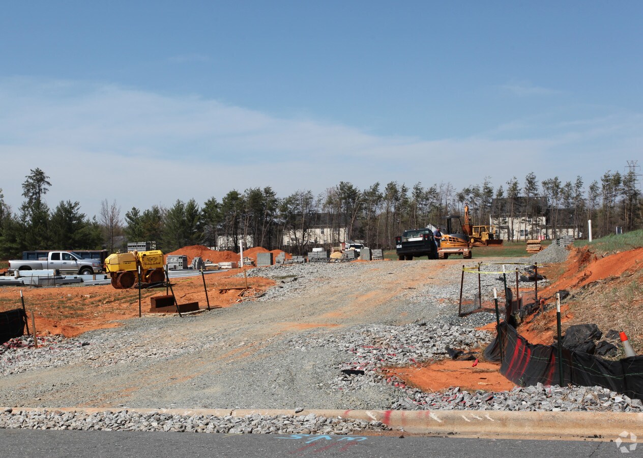 648 Almondridge Dr, Rural Hall, NC 27045