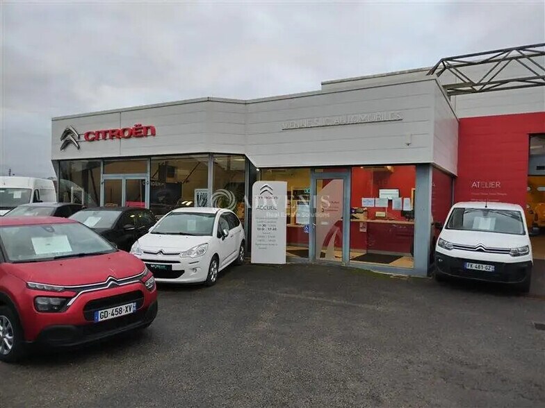 Office in Ruffec for lease - Building Photo - Image 1 of 1