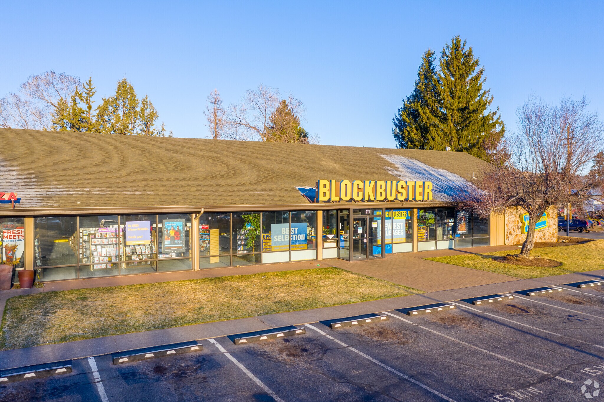 211 NE Revere Ave, Bend, OR for sale Building Photo- Image 1 of 1
