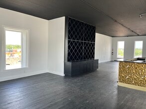 209 N Main St, Weatherford, TX for sale Interior Photo- Image 2 of 6