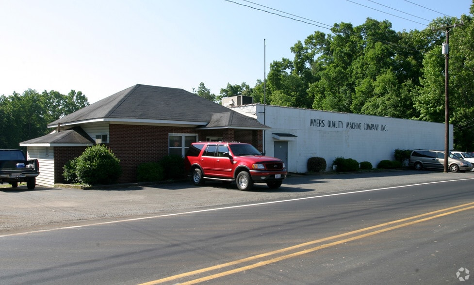 1120 N Main St, Randleman, NC for sale - Primary Photo - Image 1 of 1