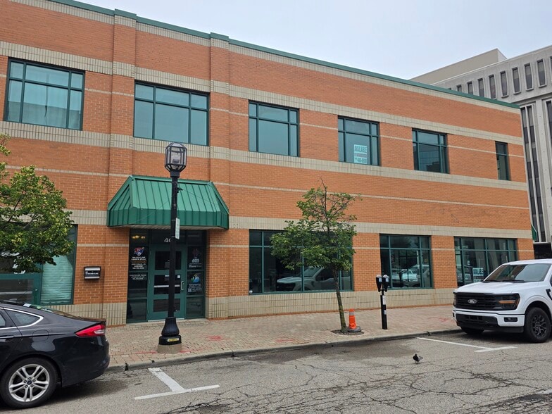 35 N. Main St, Mount Clemens, MI for lease - Building Photo - Image 3 of 4