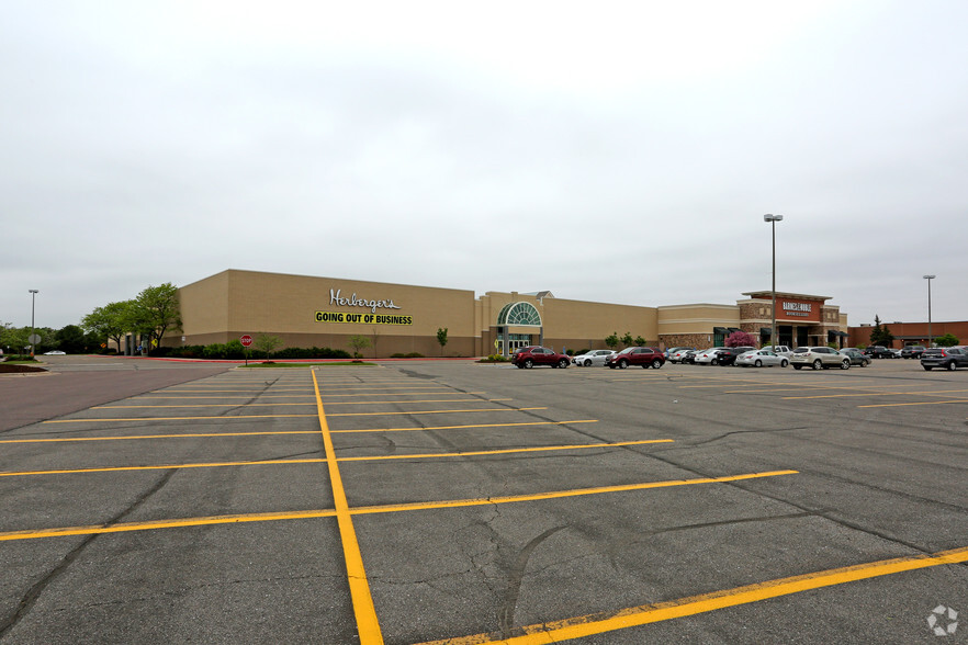 1850 Adams St, Mankato, MN for lease - Building Photo - Image 2 of 4