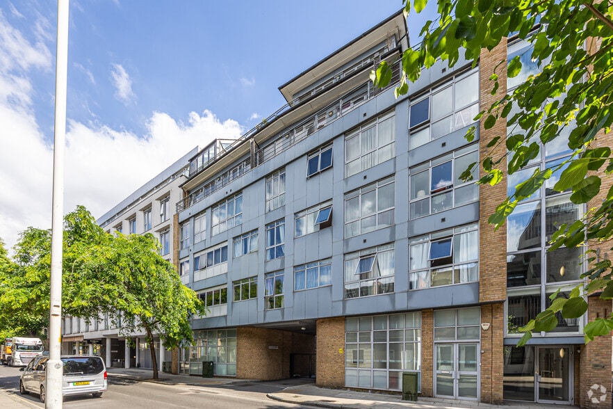 217 Long Ln, London for lease - Building Photo - Image 1 of 6