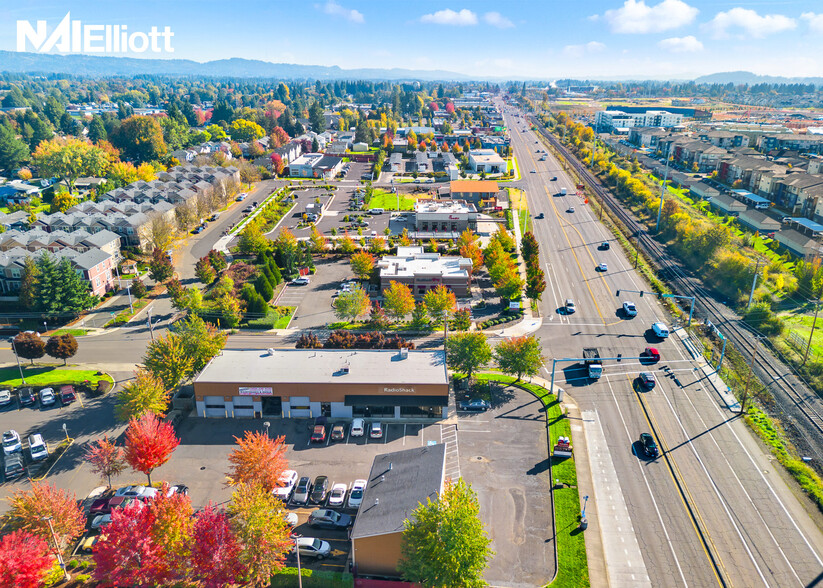 6691-6695 SE Tualatin Valley Hwy, Hillsboro, OR for lease - Building Photo - Image 1 of 8