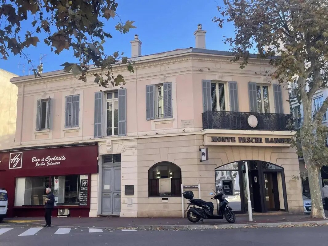 Office in Antibes for lease Building Photo- Image 1 of 11