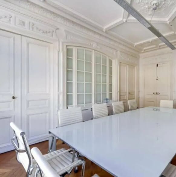 Office in Paris for lease - Interior Photo - Image 1 of 3