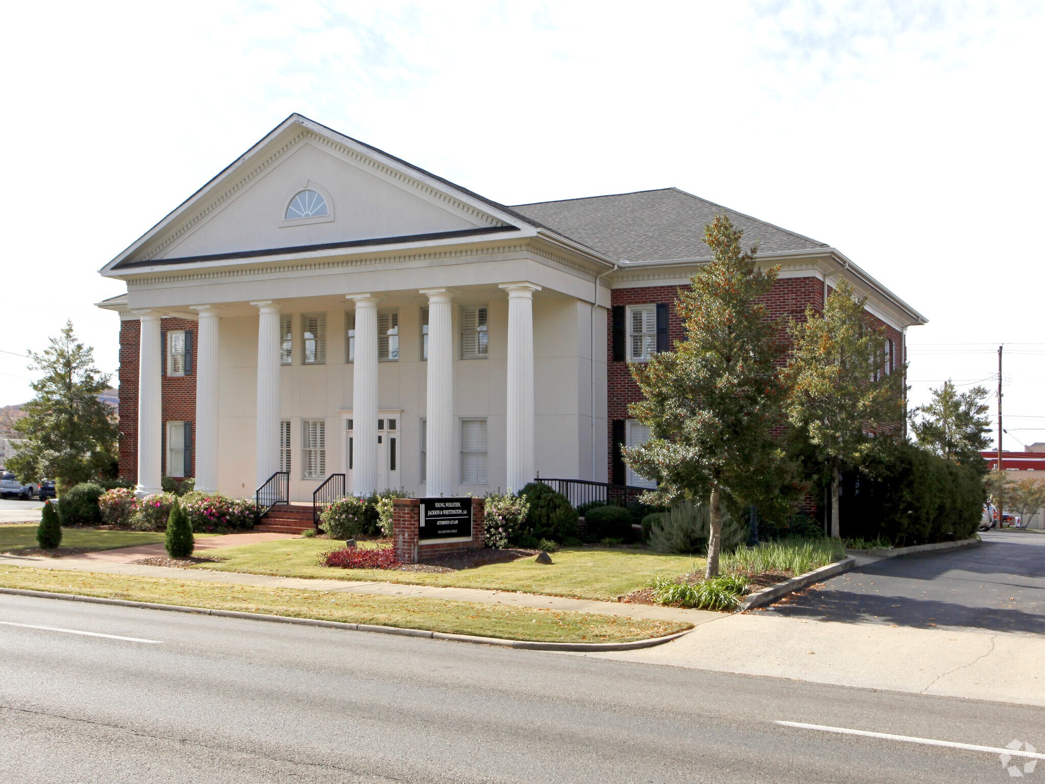 1304 Quintard Ave, Anniston, AL for sale Primary Photo- Image 1 of 1