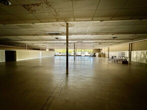 109 Racetrack Rd, Fort Walton Beach, FL for lease Building Photo- Image 2 of 7