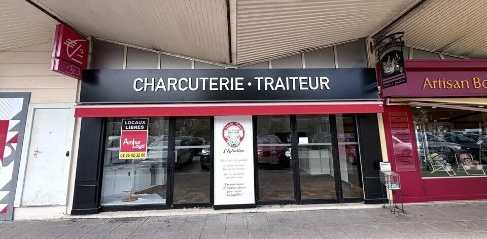 Retail in Port-Jérôme-sur-Seine for sale Building Photo- Image 1 of 7