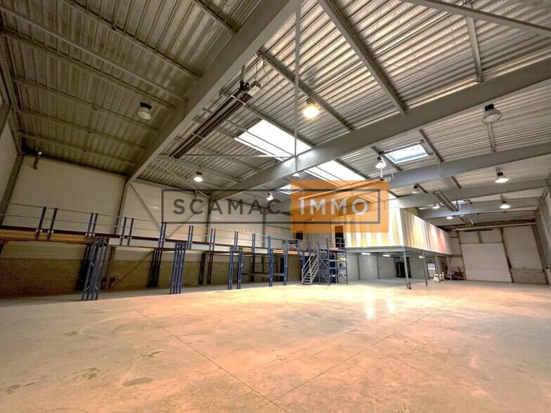 Flex in Fontenay-Trésigny for sale - Building Photo - Image 1 of 11