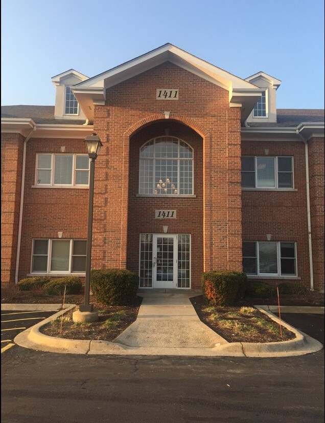 1401-1411 McHenry Rd, Buffalo Grove, IL for sale Building Photo- Image 1 of 1