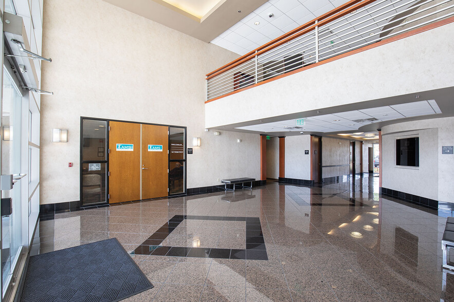 280 Wekiva Springs Rd, Longwood, FL for lease - Lobby - Image 3 of 5