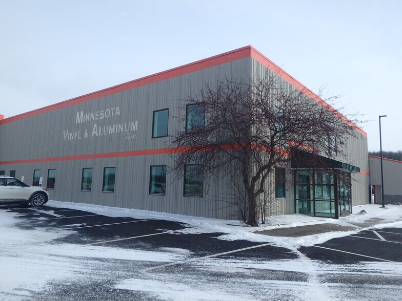 12820 Emery Way, Shakopee, MN for sale - Building Photo - Image 1 of 1