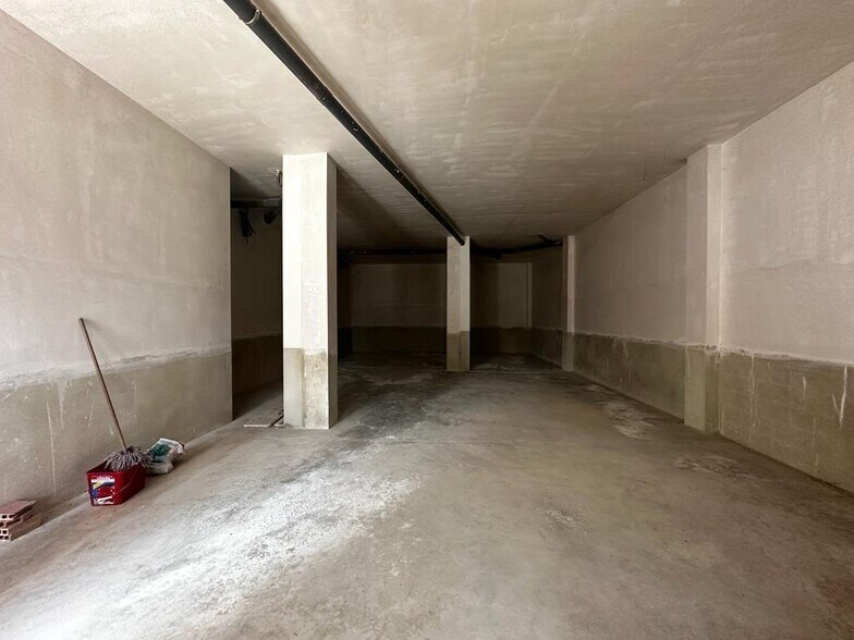 Retail in L'Alcúdia for sale - Building Photo - Image 3 of 11