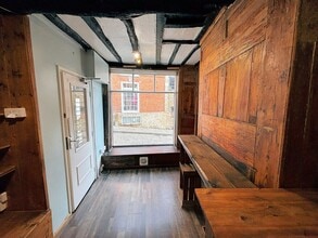 24-24A Steep Hl, Lincoln for lease Interior Photo- Image 2 of 3